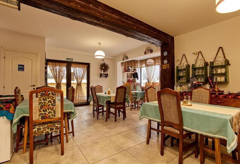 پانسیون Gradina Lu  Ion A Home Away From Home