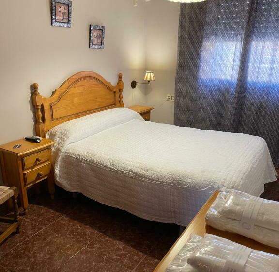 بنسيون Hostal Parapanda