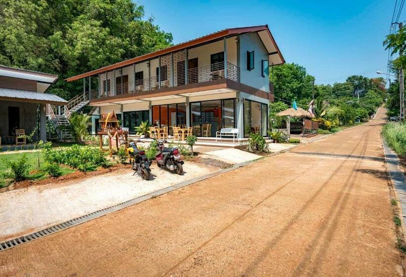 استراحتگاه Hanoii House