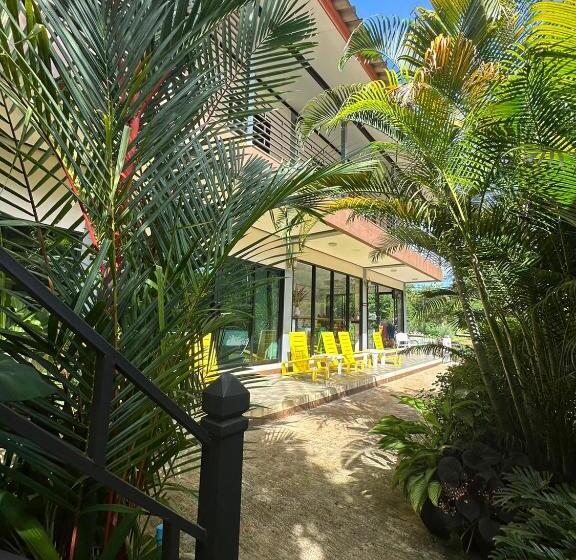 استراحتگاه Hanoii House
