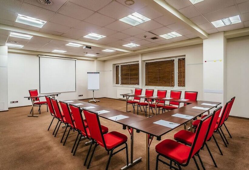 בית מלון כפרי Desilva Warszawa Piaseczno
