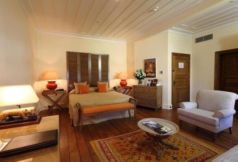 Отель Divan Cukurhan