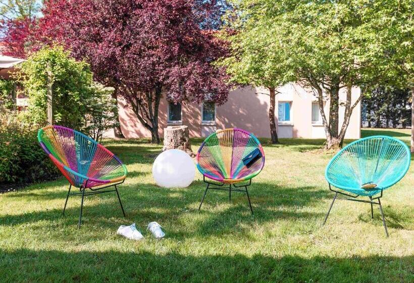 هتل Ibis Styles Cholet