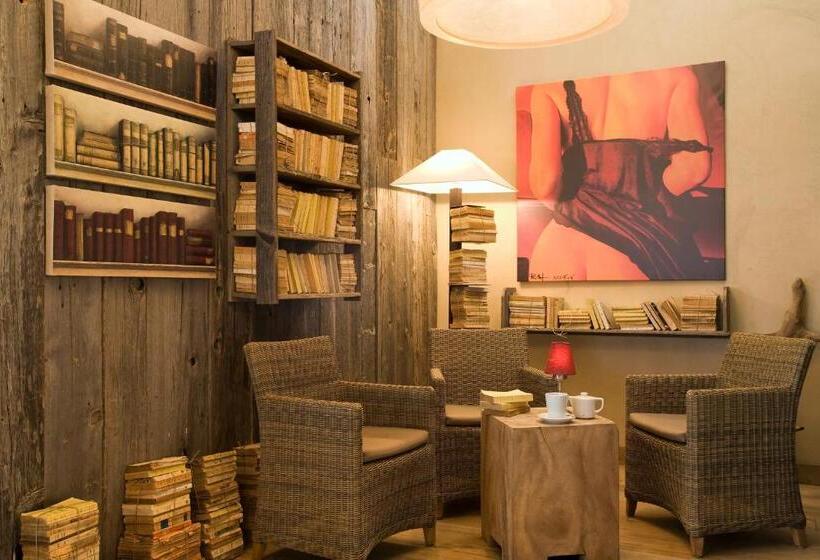هتل Ibis Styles Cholet