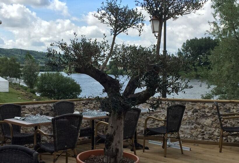 ホテル La Chaîne D Or