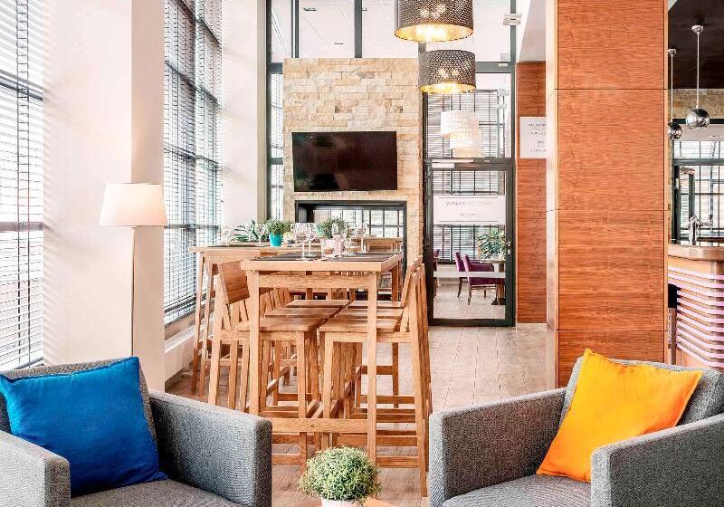 هتل Mercure Warszawa Airport