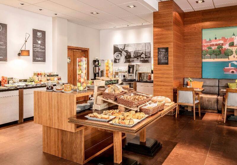 هتل Mercure Warszawa Airport