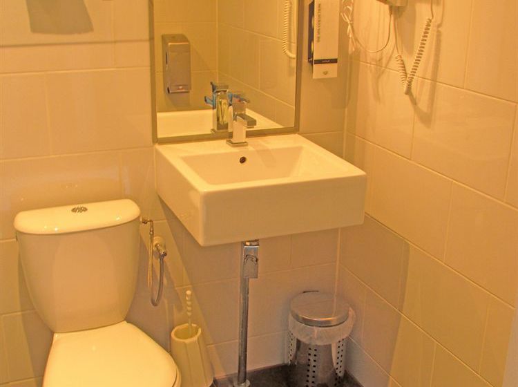 酒店 Sparks Hostel