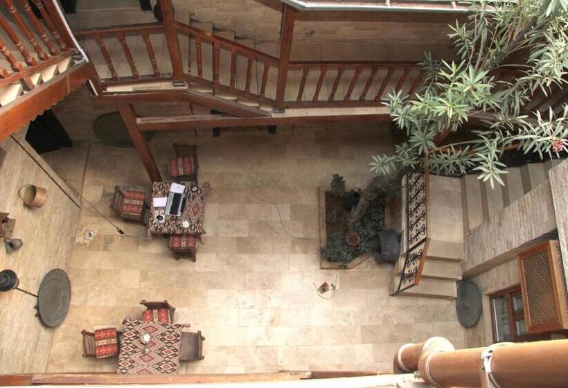 هتل Zeynep Hanim Konagi