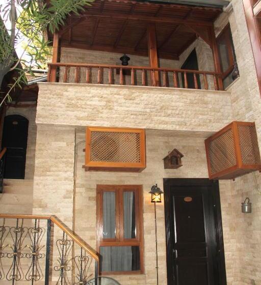 هتل Zeynep Hanim Konagi