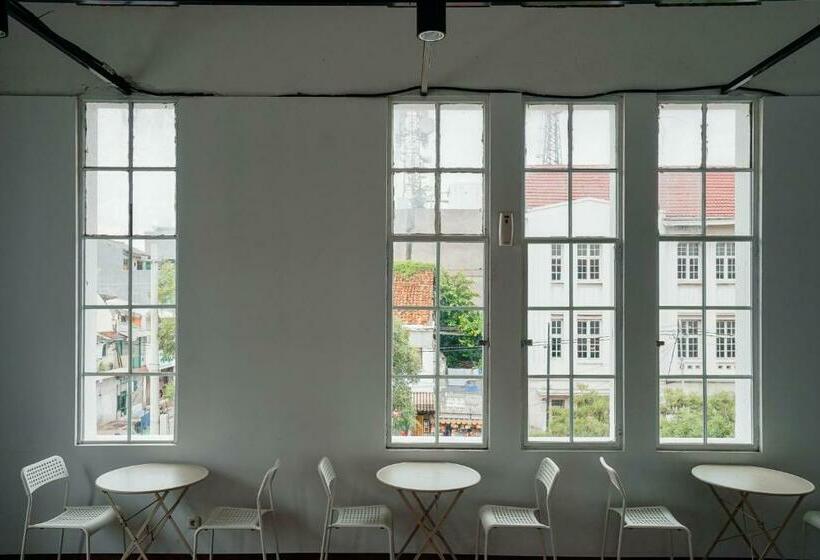 هاستل Bobopod Kota Tua, Jakarta
