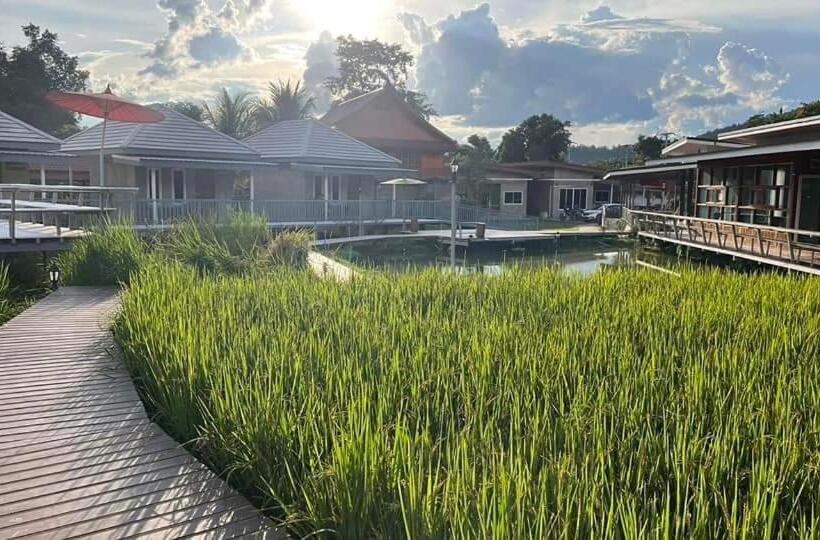 هاستل Jeerang Countryside Resort