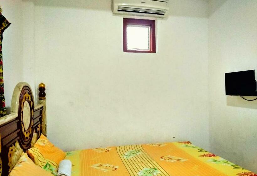 הוסטל Wisma Aira