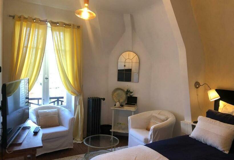 مبيت وإفطار Maison De La Comtesse