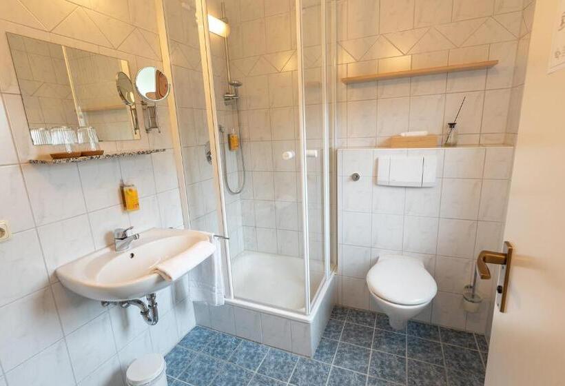 بنسيون Ammergau Lodge