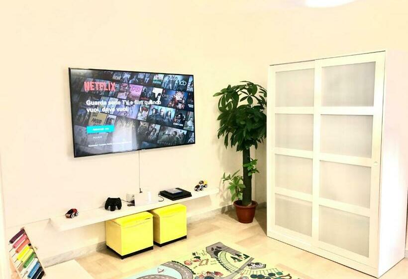פנסיון Guest House Service   Game Apartment