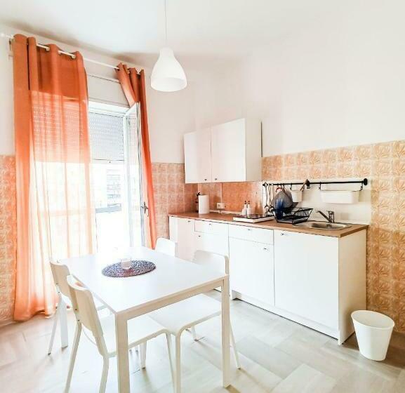 פנסיון Guest House Service   Game Apartment