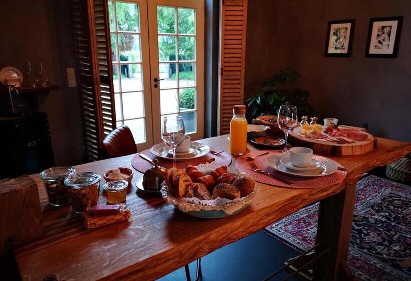 住宿加早餐  Casa Leone Near Bruges With Jacuzzi & Parking