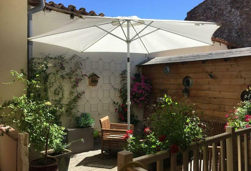 住宿加早餐  Le Patio De L Oustal