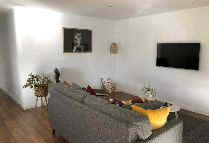 Пансион Oak Lane Guest House & Farm Stay