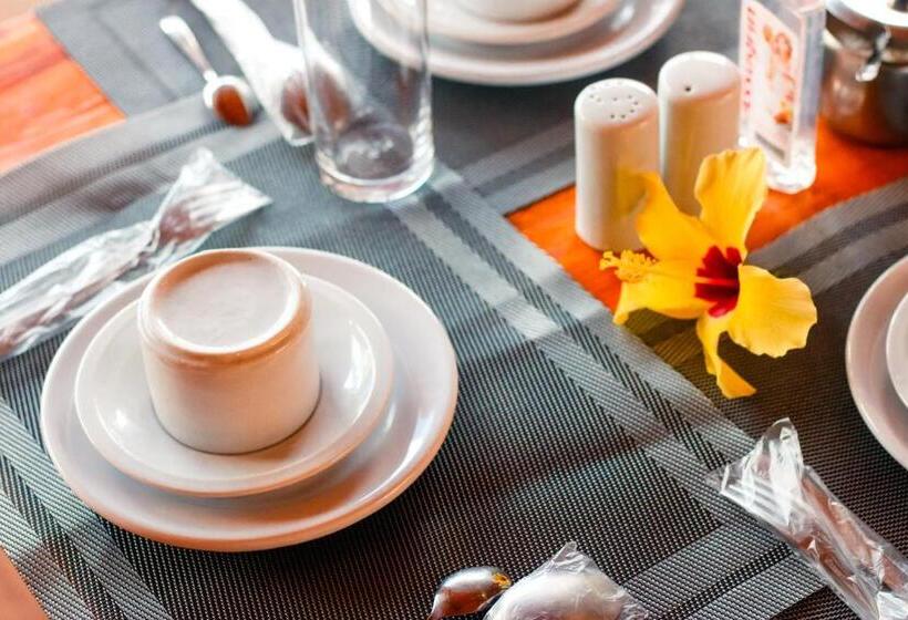 پانسیون Pousada Dunas Do Icarai