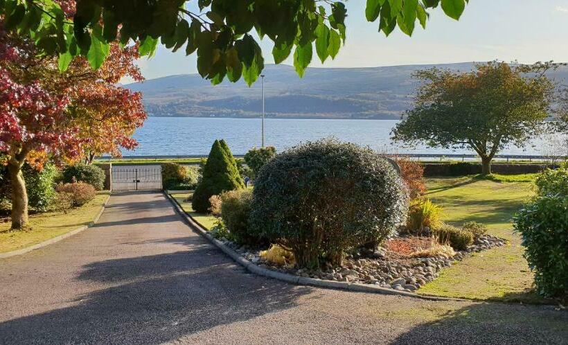 مبيت وإفطار Creag Dhubh Country House