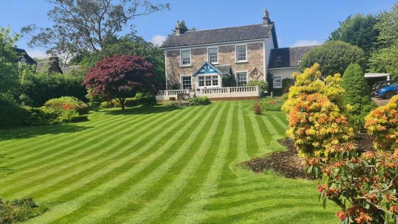 مبيت وإفطار Creag Dhubh Country House
