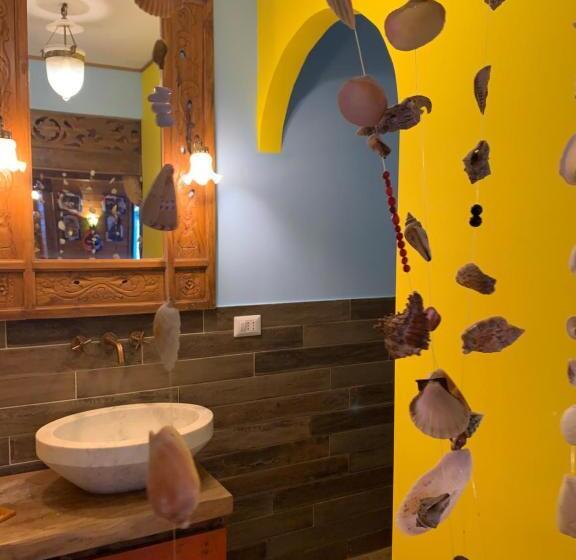تختخواب و صبحانه La Casa Di Emanuella   Rooms & International Suites