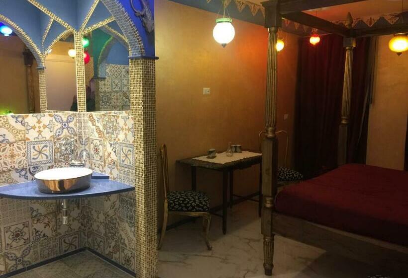 تختخواب و صبحانه La Casa Di Emanuella   Rooms & International Suites