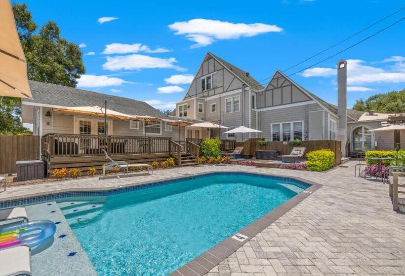 مبيت وإفطار The Kenwood Gables