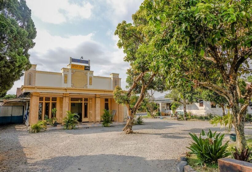 فندق Spot On 1847  Maya