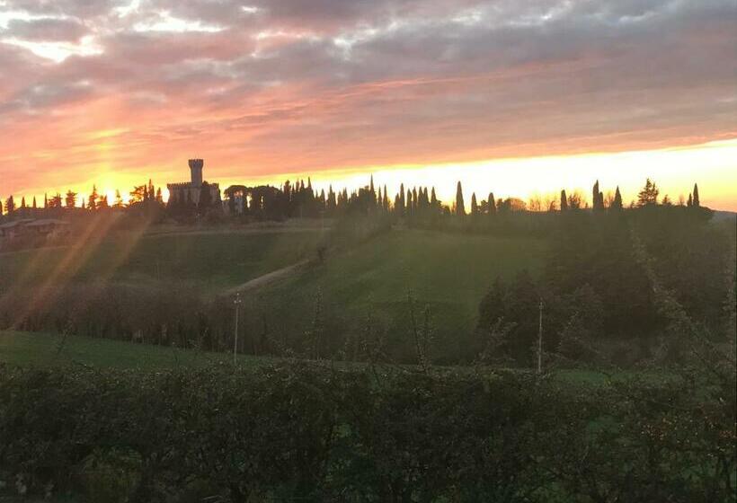 هتل Tenuta I Ginepri
