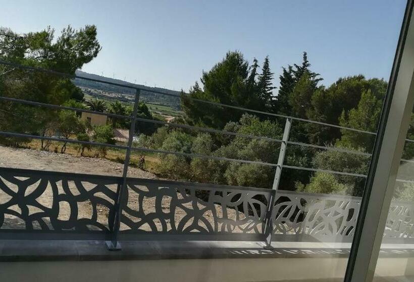 بنسيون Le Studio Des 3 Moulins