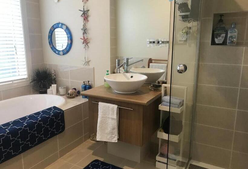 住宿加早餐  By The Bay Short Stays Guest Suite 1 To 7 Days