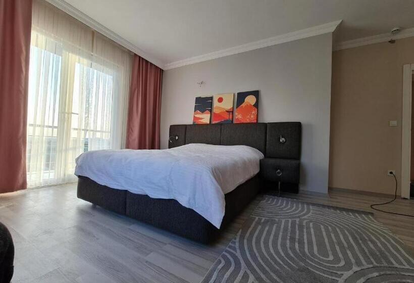 تختخواب و صبحانه Private Villa Room Near Airport