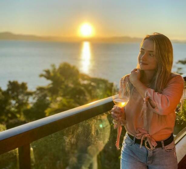 تختخواب و صبحانه Refúgio Do Cacupé