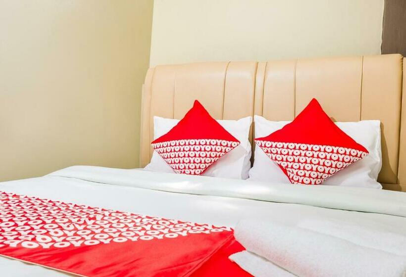 فندق Oyo 3046 Homestay Syariah Imah