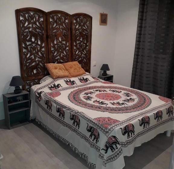 ベッドアンドブレックファースト Domaine De La Clotte