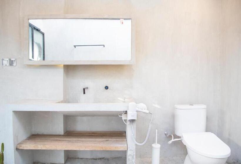 تختخواب و صبحانه Flores Passport House