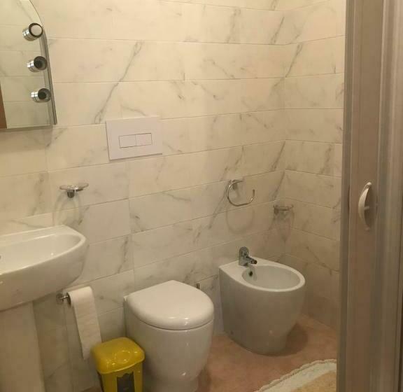 ベッドアンドブレックファースト Affittacamere Convivio