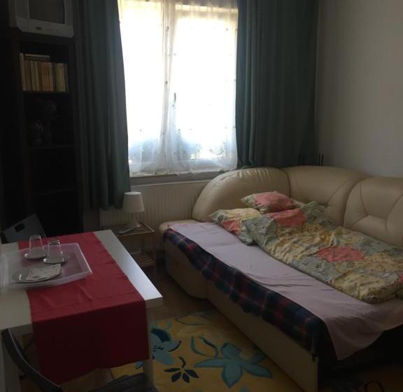 بنسيون Apartman Donau Tát