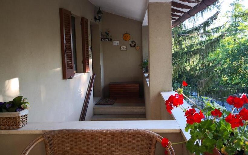 بنسيون La Casa Di Elena