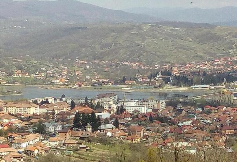 Pensiunea Adeluta