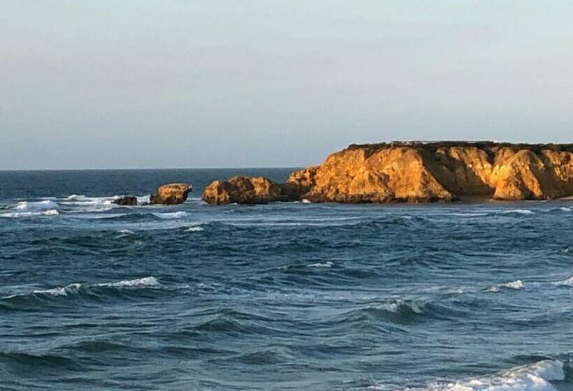 مبيت وإفطار At The Gallery