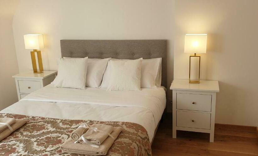 住宿加早餐  Crown Roads