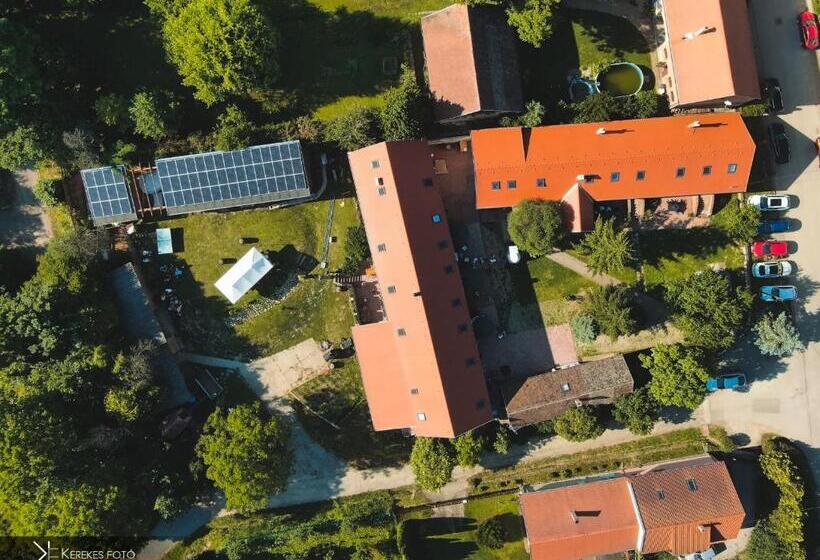 민박 Natúra Panzió&apartmanház