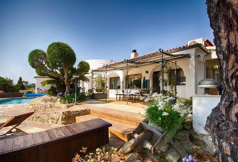 تختخواب و صبحانه Casa De L’albada