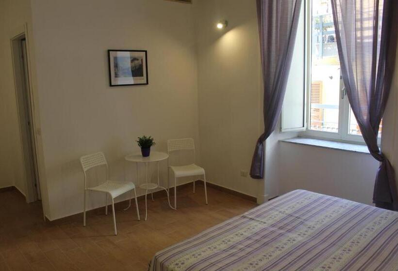 تختخواب و صبحانه Casa Laura Oliva Mancini