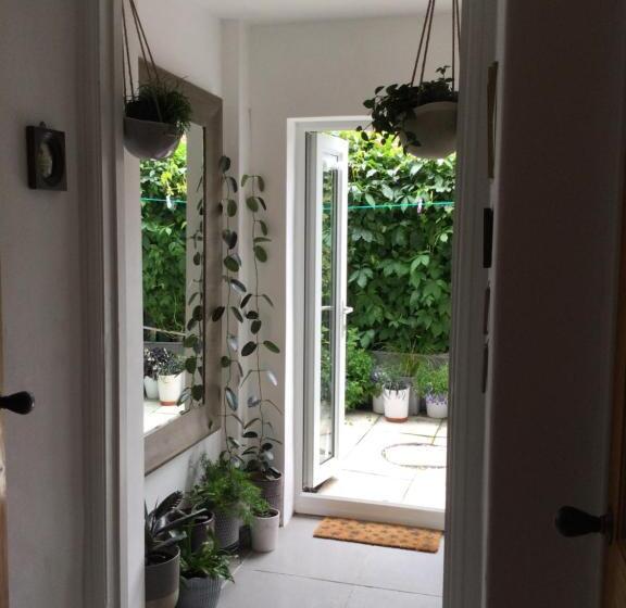 Bed and Breakfast Garden Flat 1