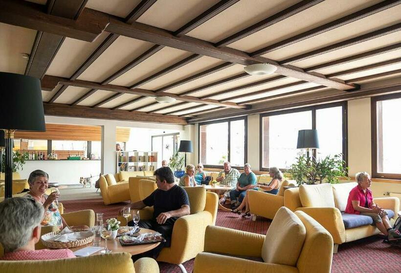 ホテル B&b La Tgamona